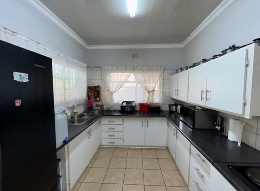 4 Bedroom Property for Sale in Carters Glen Northern Cape